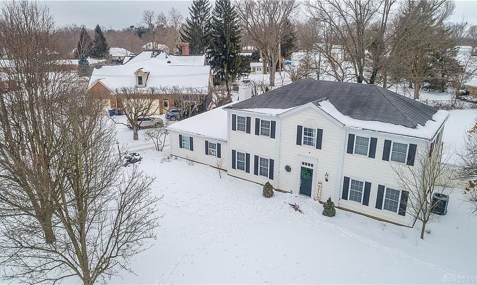 1st image of 1320 Stratford Dr
