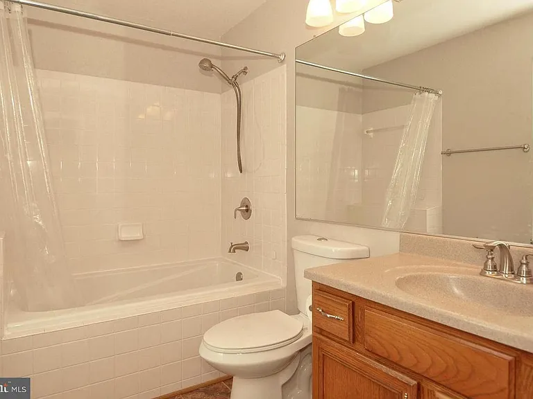 13103 Millhaven Pl #8 — Photo 15
