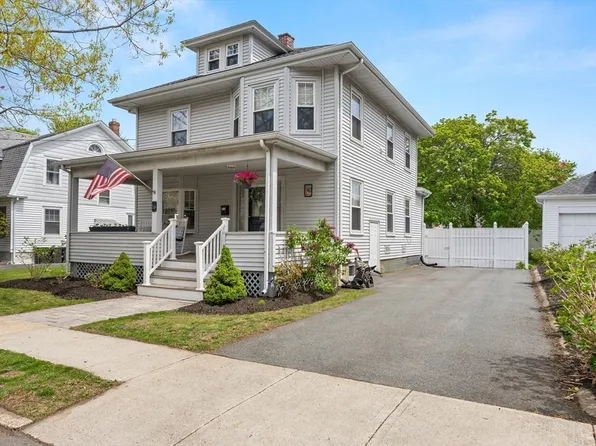 16 Thorndike St, Peabody, MA 01960
