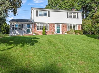 22 Gilbert Ct, Cumberland, RI 02864