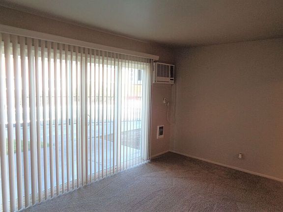 2nd image of 2941 Marconi Ave #4