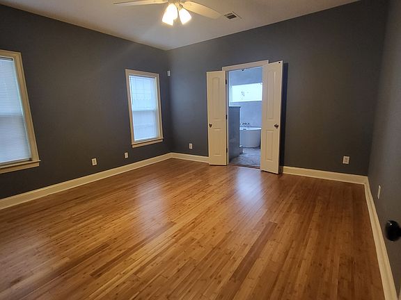 5th image of 4986 Wilburn Ave