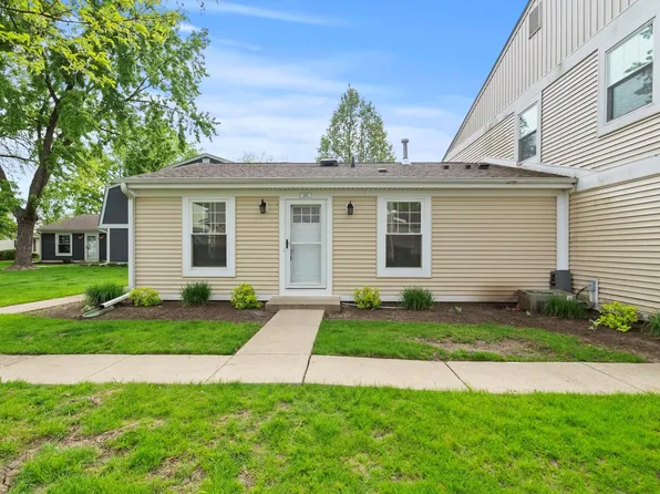 366 Meadow Ct #366, Vernon Hills, IL 60061