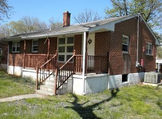 1915 Meadowbrook Rd NW, Roanoke, VA 24017