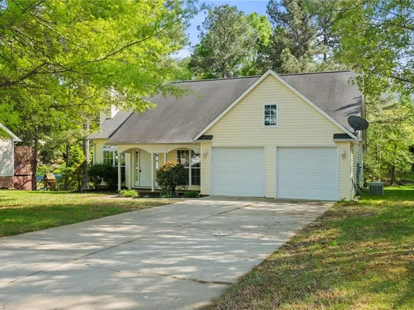 378 E Raleigh Ave, Liberty, NC 27298