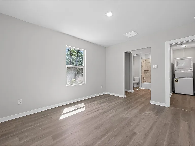 154 E Lakeview Dr — Photo 20