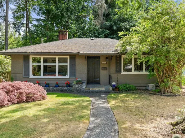 2010 Mackay Ave, North Vancouver, BC V7P 2M7