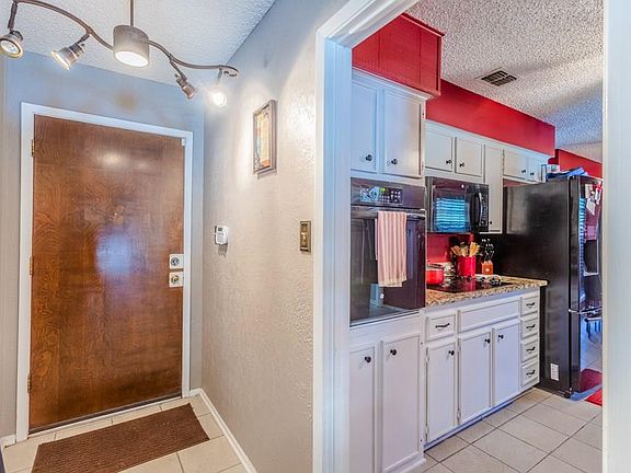 4th image of 5067 Tierney Ct N