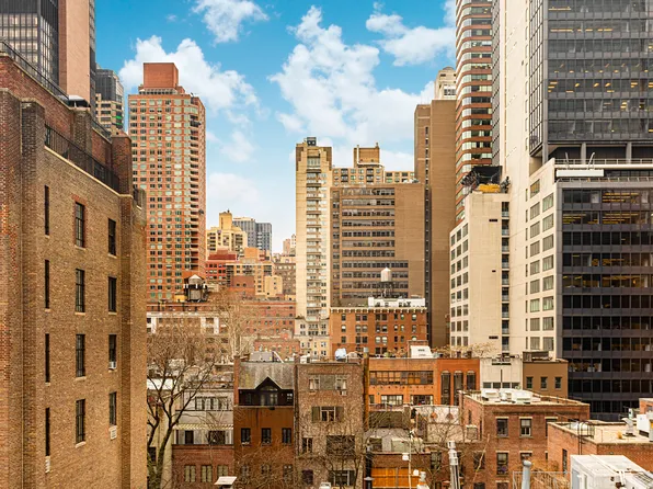 221 East 50th Street 8A image 7 of 7