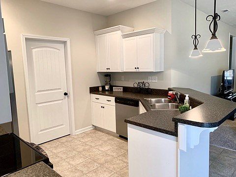 3rd image of 4037 Corner Stroll Ln
