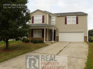 3915 Edgewood Terrace Rd, Greensboro, NC 27406