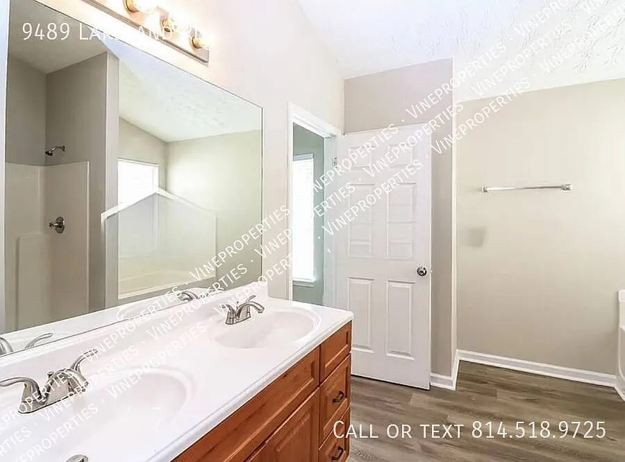Discover Comfortable Living in this Charming Union city home — Photo 2