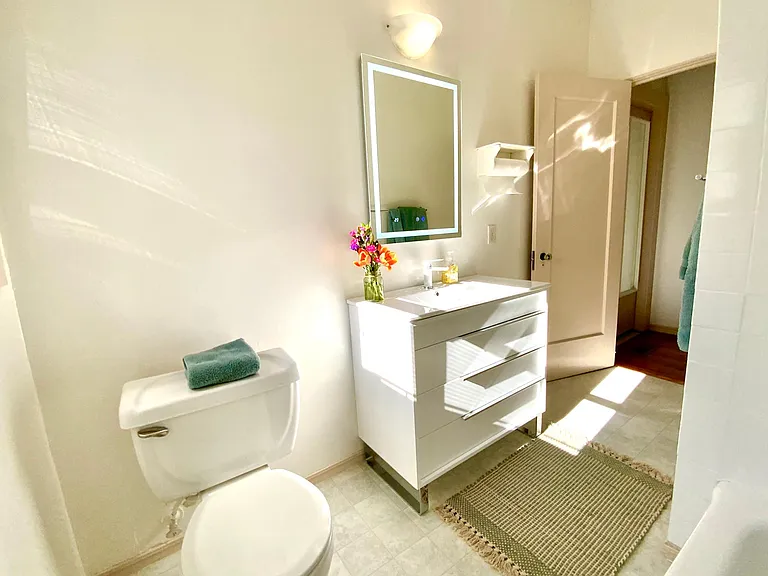 823 D St — Photo 38