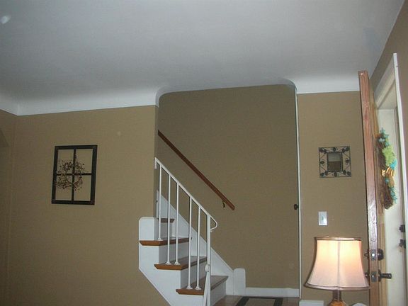 2nd image of 1795 Tuxworth Ave