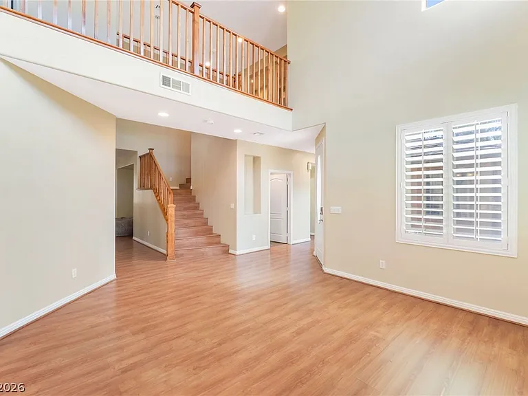 8221 Swallow Falls St — Photo 9