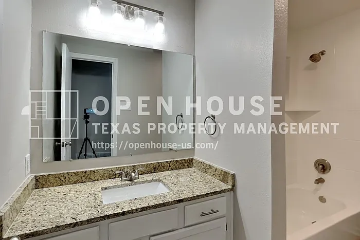 2221 Tangleridge Ln — Photo 13