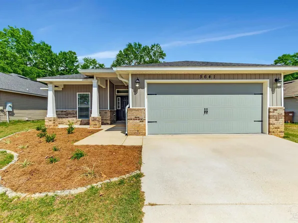 5641 Peach Dr, Pace, FL 32571