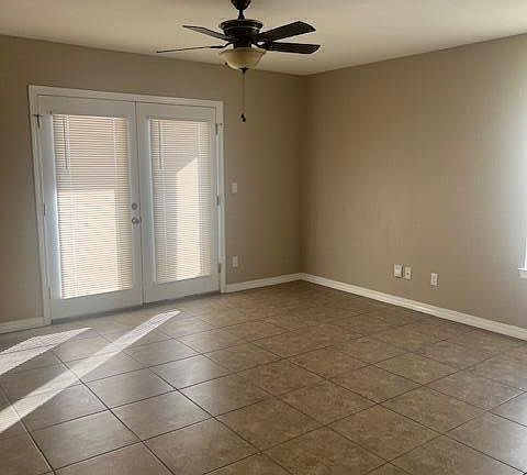 3rd image of 133 Vaquero Ln #A