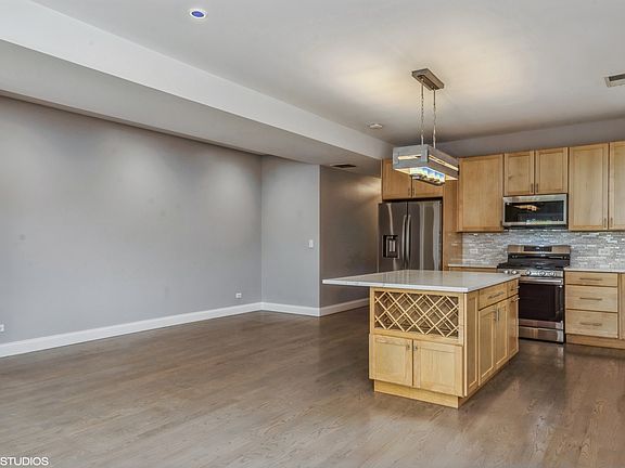 4th image of 6436 N Lehigh Ave APT 2N