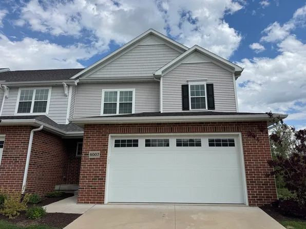 4007 Orchard Dr, Bettendorf, IA 52722