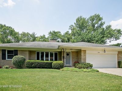 604 S Can Dota Ave, Mount Prospect, IL, 60056