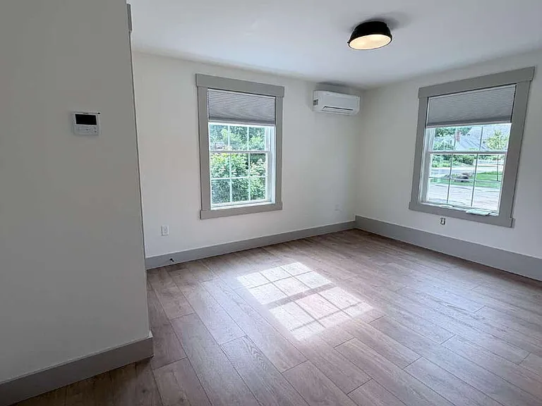 110 Silver St #101 — Photo 16