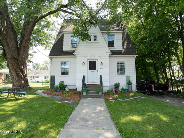 1704 Park Boulevard, Troy, NY 12180