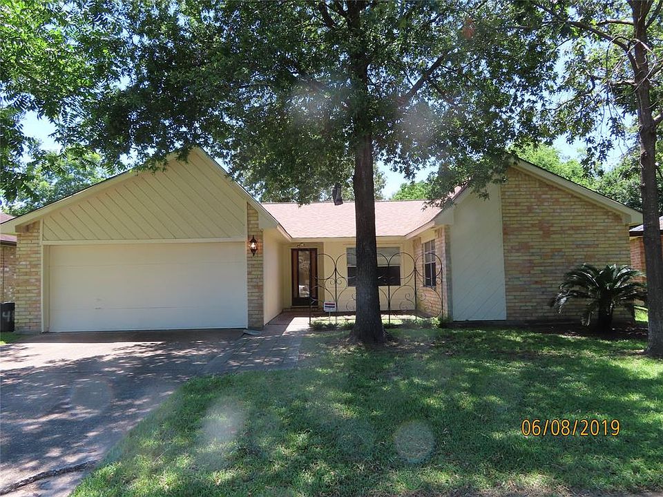 1st image of 14834 Beaconsfield Dr