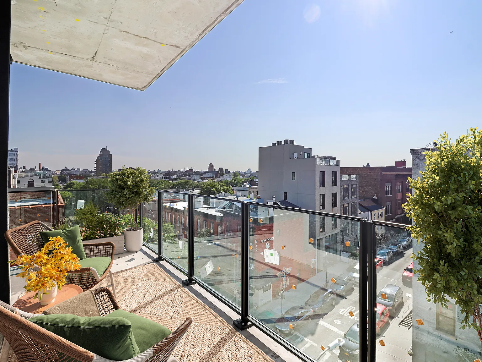 228 Berry St — Photo 2