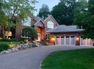 800 Gleason Acres Dr, Wayzata, MN 55391