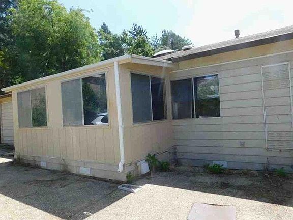 2nd image of 13715 Eureka Dr