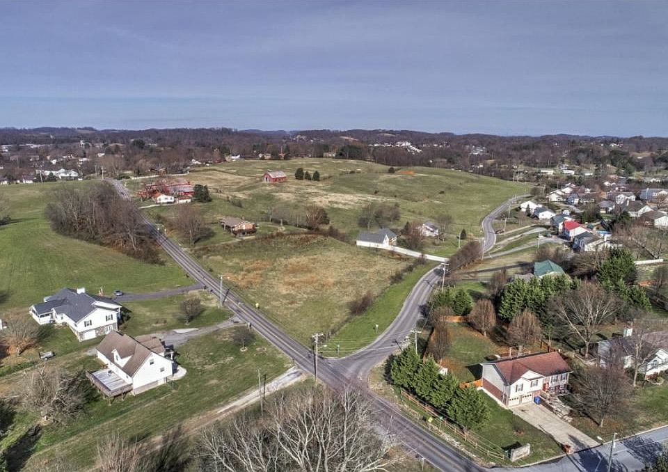 2nd image of Old Embreeville Rd