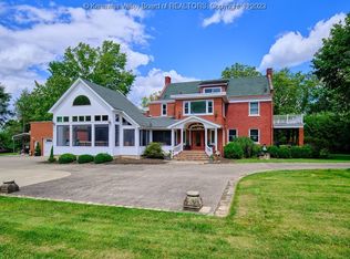 3 Abney Cir, Charleston, WV 25314