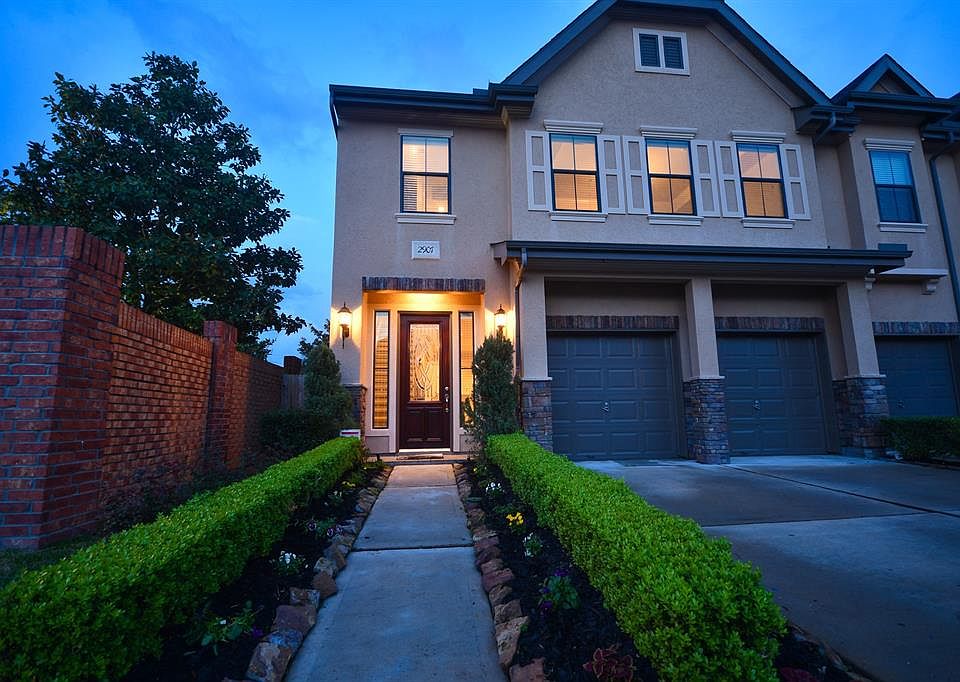 1st image of 2907 Royal Oaks Grn