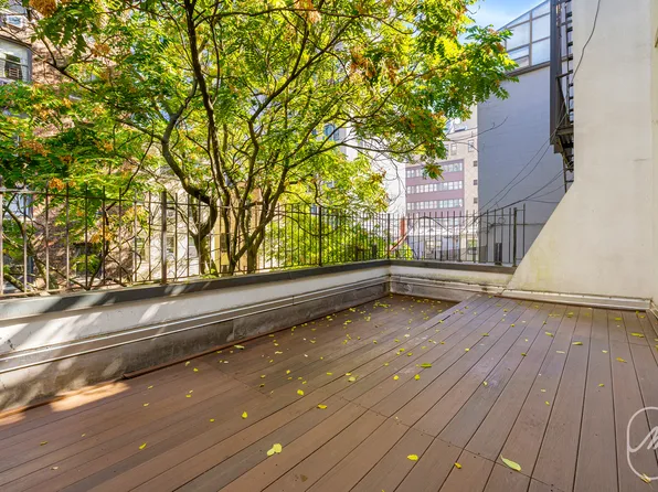 307 West 29th Street image 11 of 12