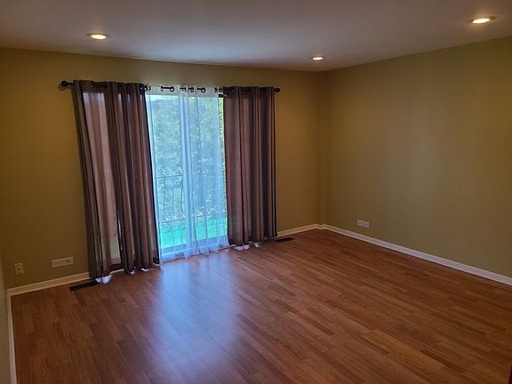 5th image of 900 W Sunset Dr APT 510