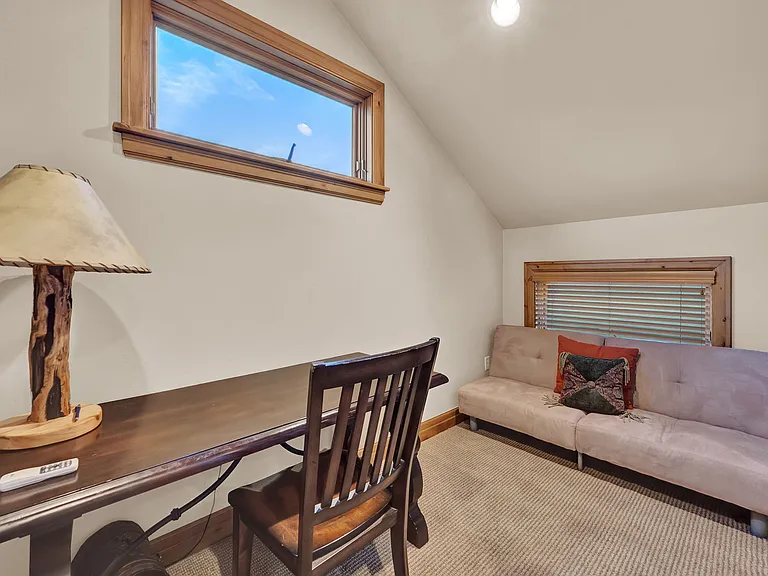 1019 Norfolk Ave — Photo 17