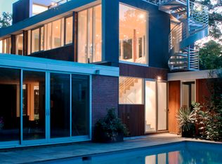 3027 University Ter NW, Washington, DC 20016