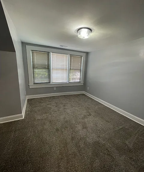 421 E Morehead St — Photo 26