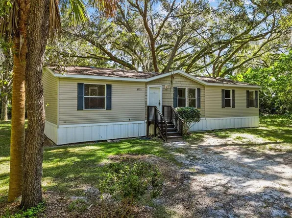 8821 SE 180th Avenue Rd, Ocklawaha, FL 32179
