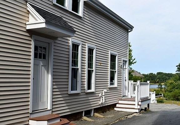 3rd image of 520 Merrimac St #520