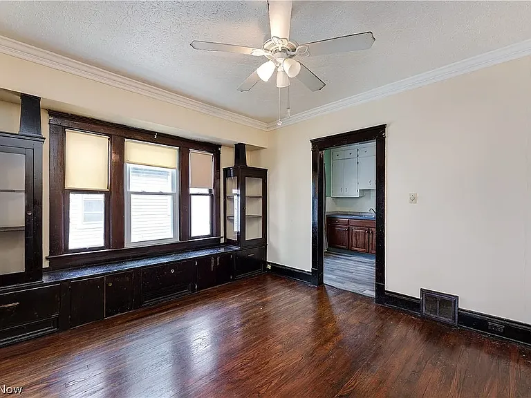 10605 Almira Ave — Photo 3