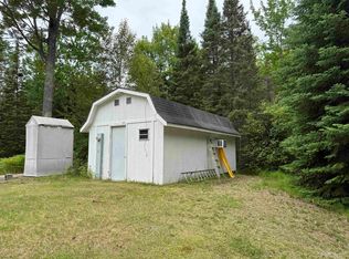 536 Mid Summer Dr, Iron River, MI 49935