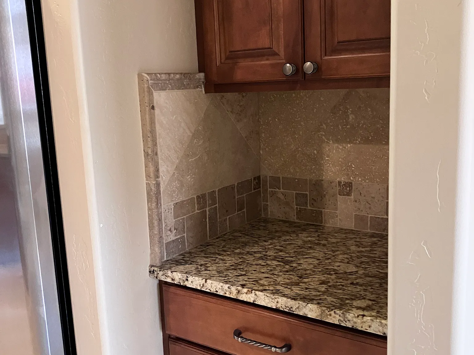3 bed, 2734 sqft, $3,250 — Photo 4