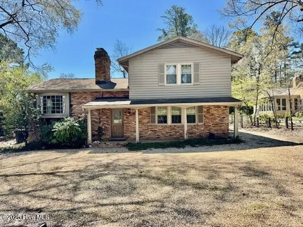 1106 Greenville Boulevard SE, Greenville, NC 27858