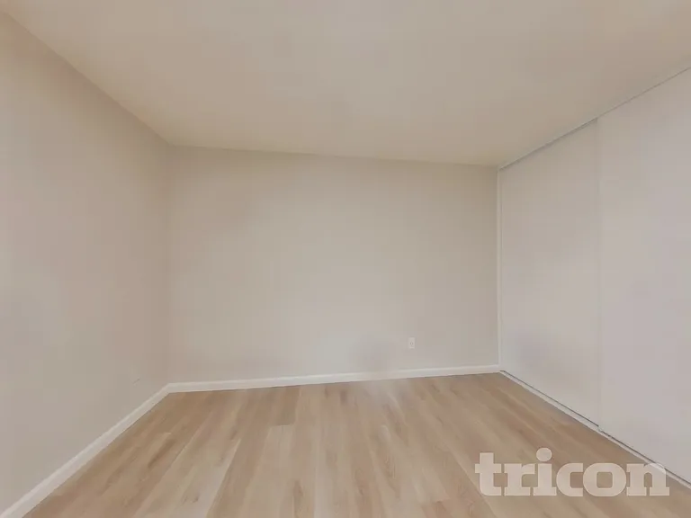 2308 Clinton Ct — Photo 9