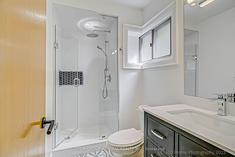 Toronto House for rent - 3 Bedrooms — photo 42