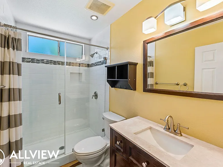 24911 Luton St — Photo 12