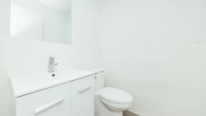 Rented by Nooklyn NYC LLC | media 25