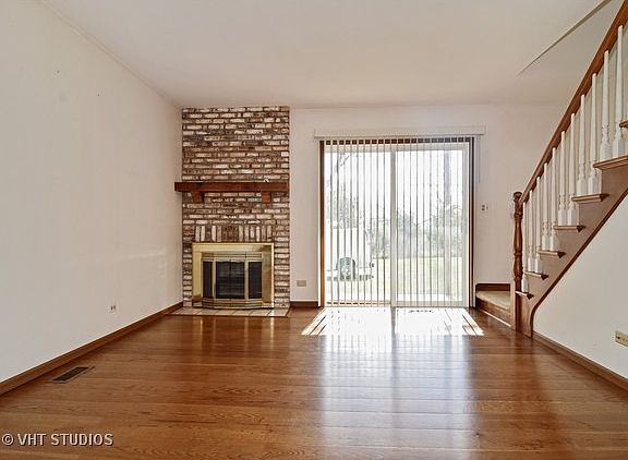 3rd image of 466 Nicole Dr #1-A